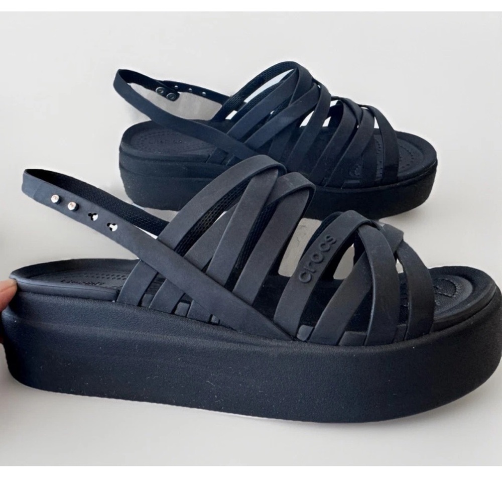 Crocs Brooklyn Strappy Low Wedge Chunky Platform Sandal Shoes Women’s Size 8